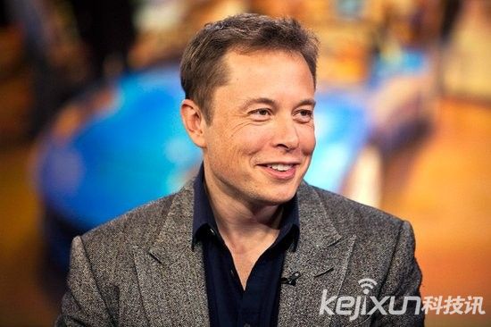 馬斯克回應蘋果汽車威脅論：歡迎蘋果造車