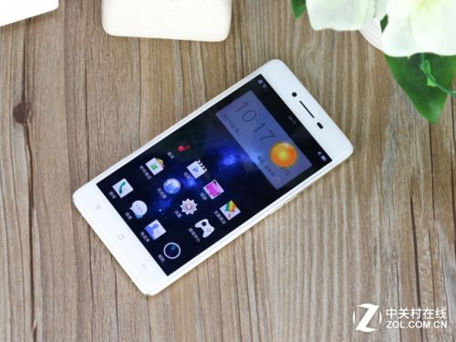 顏值爆表性能強(qiáng)勁 八大最新旗艦機(jī)盤點(diǎn) 