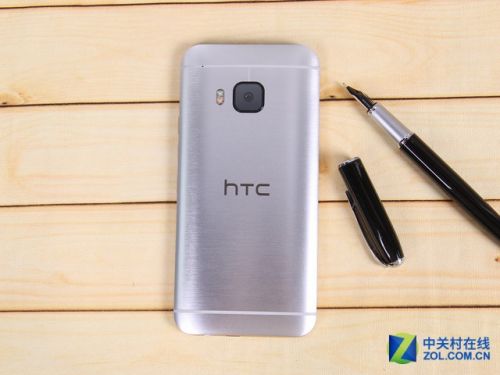 高考后換機季 八大必看時尚娛樂手機薦 