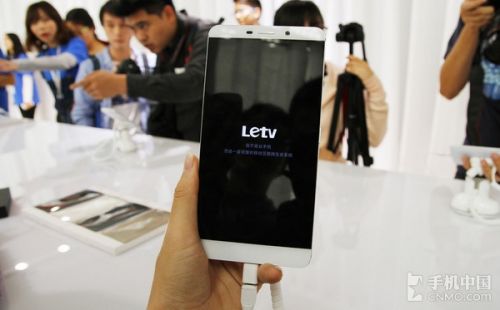 高性價(jià)比各具千秋 國(guó)產(chǎn)當(dāng)家旗艦機(jī)盤點(diǎn)第1張圖