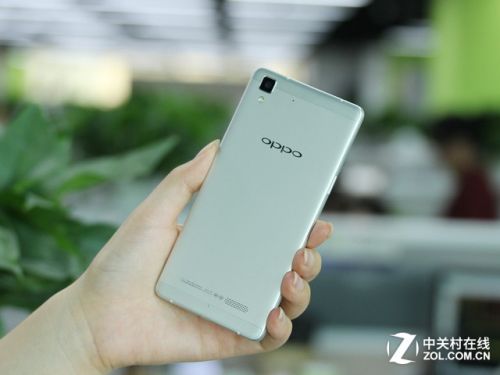 金屬和玻璃的融合 八大高顏值4G手機薦 