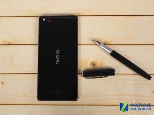 金屬和玻璃的融合 八大高顏值4G手機薦 