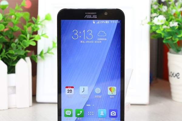 有現(xiàn)貨才叫誠意 8款值得關(guān)注的熱門手機(jī)