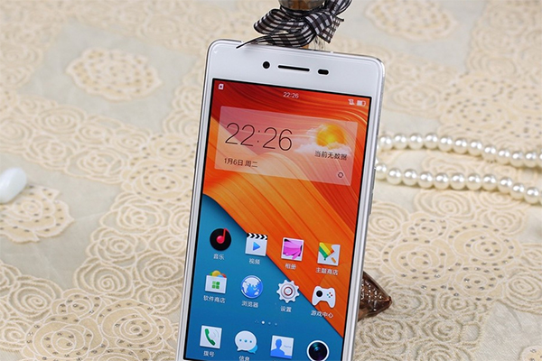 從少女到老婆婆 各年齡層女性手機(jī)推薦