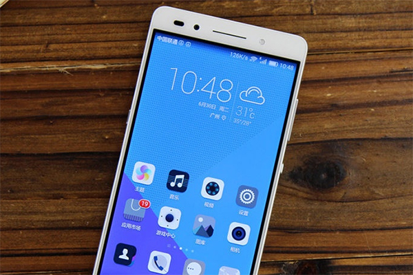 小米榮耀魅族齊發 六月亮相熱門機回顧