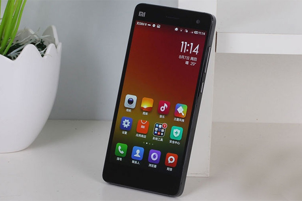 小米4正面PK魅族MX4 1499元智能機(jī)盤(pán)點(diǎn)