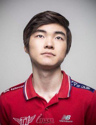 LOLFaker虐泉敗人品SKT慘?。航讨袊鴳痍犎绾乌A韓國隊