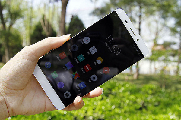 前浪被拍沙灘上 盤點(diǎn)手機(jī)圈里的新生代