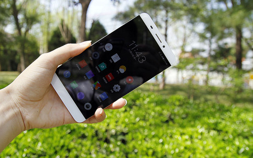 新品牌新系列手機盤點