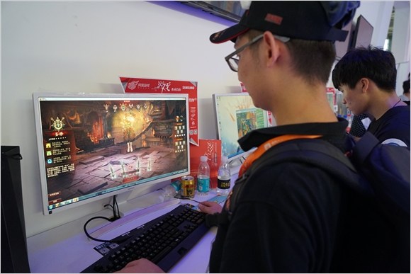 chinajoy chinajoy2015 chinajoy2015新游 鎮魂曲 chinajoy游戲試玩