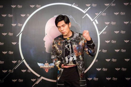 LOL的地位正在崛起!大腕明星和玩家親密互動