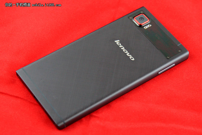 一年暴降三千 聯想Z2 Pro冰點價1760元