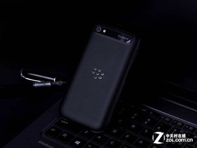 買個經典回家玩3 黑莓Classic Q20促銷 