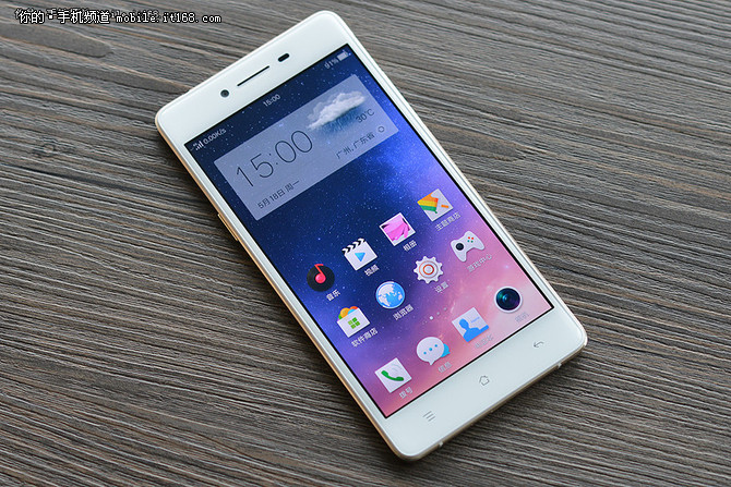 降100元還送智能手環 OPPO R7現售2399
