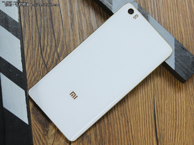 比官網(wǎng)優(yōu)惠二百 小米Note頂配版2799元