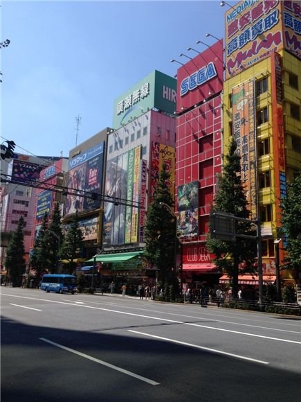 日本全球最大電器街：中國人蜂擁而至