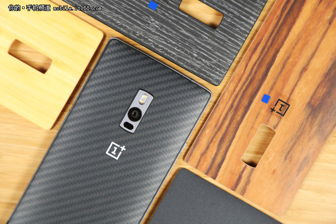 僅一周直降百元多 一加手機2現貨2172元