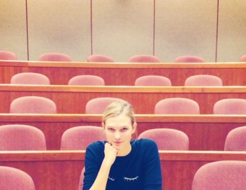 胸大腰細腿長的維秘超模 竟是女程序員