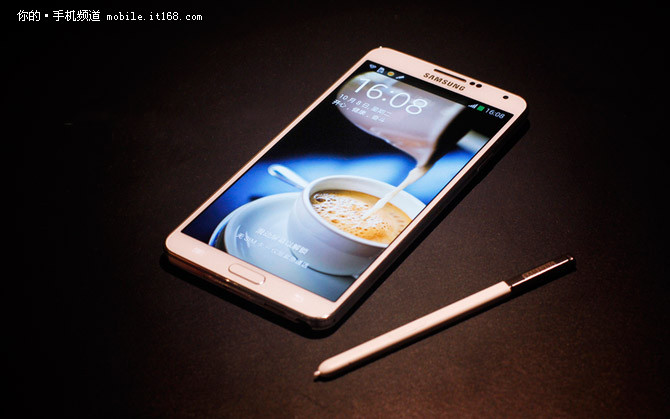 HTC One M9+是HTC在今年上半年針對大陸市場特別推出了旗艦機型，相比于M9，HTC One M9+加入了指紋識別功能，并且采用了更大尺寸的2K分辨率屏幕。同時也延續了HTC One M8經典的全金屬一體成型機身以及后置雙攝像頭。現在我們發現這款上市價格高達4999元的手機直降兩千五，在國美在線僅售2489元!有打算購入M9+的小伙伴一定要抓住這次機會哦!