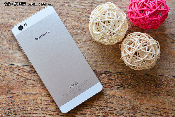 一體金屬機(jī)身+2.5D玻璃 酷比H5搶先評(píng)測(cè)