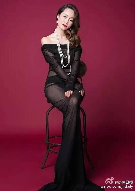 50歲女子美貌堪比少女 網(wǎng)友驚呼為“美魔女”