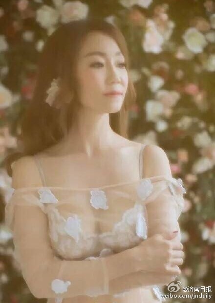 50歲女子美貌堪比少女 網(wǎng)友驚呼為“美魔女”