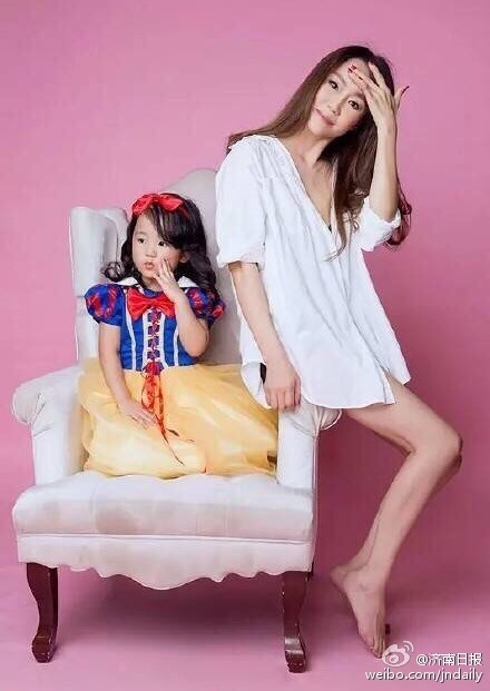 50歲女子美貌堪比少女 網(wǎng)友驚呼為“美魔女”