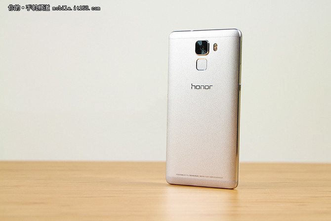 黃牛終于松口 榮耀7現(xiàn)貨直降一百2098元