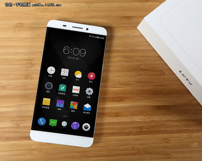 錘子T1暴跌至1480元 本周超值手機匯總