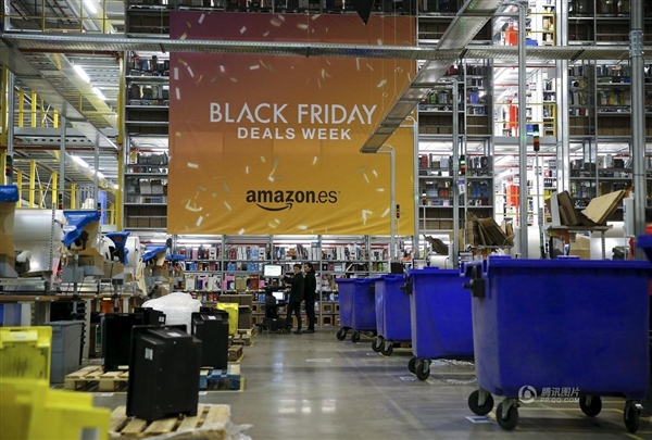 海外版“雙11”來了！亞馬遜倉庫太壯觀