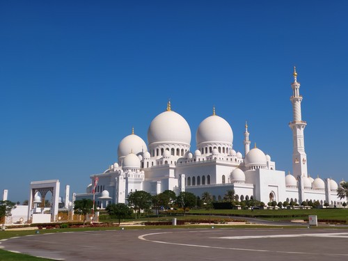 涉足拍照手機?華碩放出新品發(fā)布會邀請函