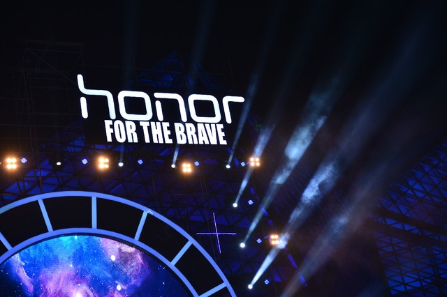 榮耀2周年慶典演唱會 李宇春嗨爆全場