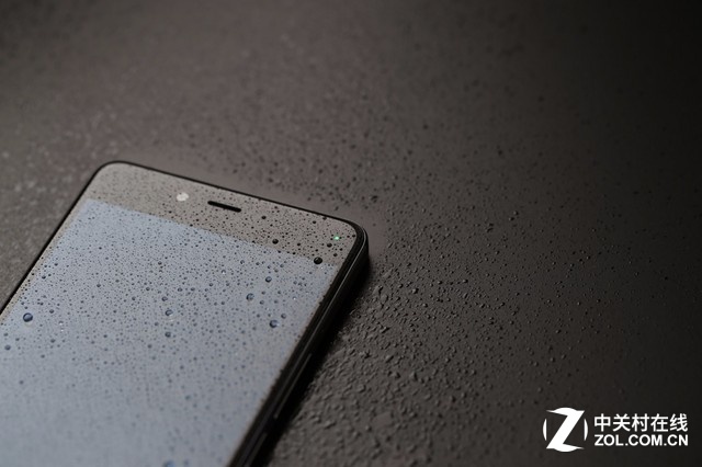 12.10開售 一加手機X暗夜黑版唯美圖賞