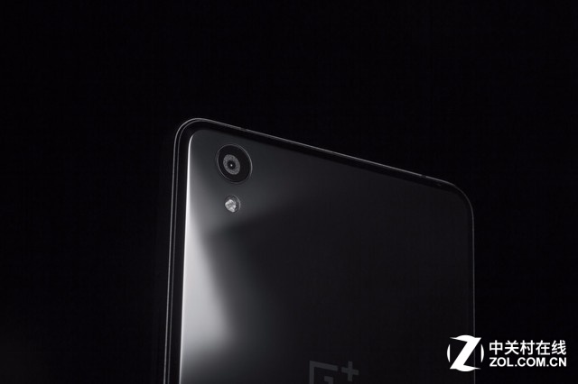 12.10開售 一加手機X暗夜黑版唯美圖賞
