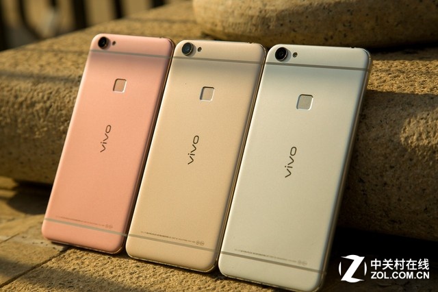 夠快才暢快vivo X6是為了解決用戶在使用智能手機(jī)的過程，最長遇到的“穩(wěn)定、流暢（快）、續(xù)航、安全”等四個(gè)最大的痛點(diǎn)而研發(fā)的，以“暢快”為核心賣點(diǎn)。