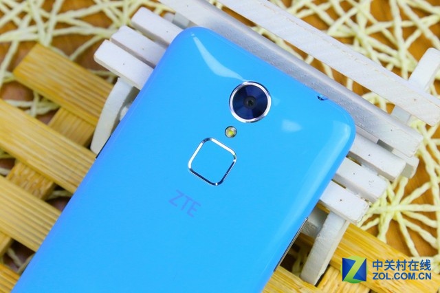 千元新機(jī)誠意足  中興Blade A1真機(jī)圖賞