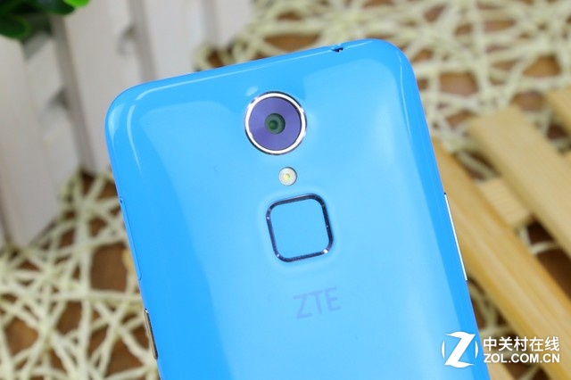 千元新機(jī)誠意足  中興Blade A1真機(jī)圖賞