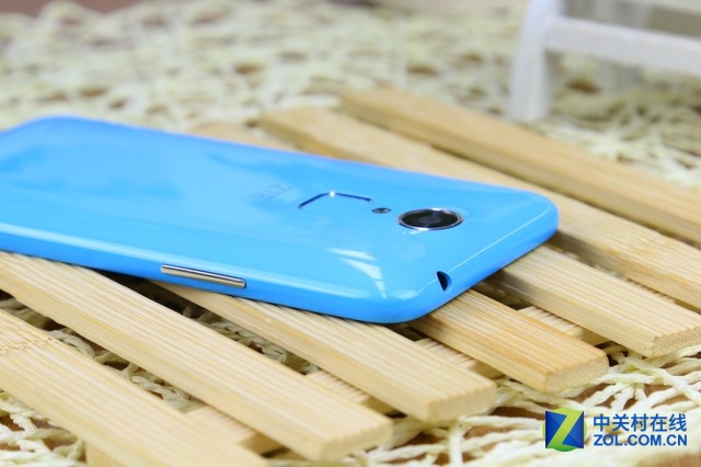 千元新機誠意足 中興Blade A1真機圖賞