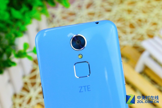 0.3秒黑屏快速解鎖 中興Blade A1全評(píng)測(cè)