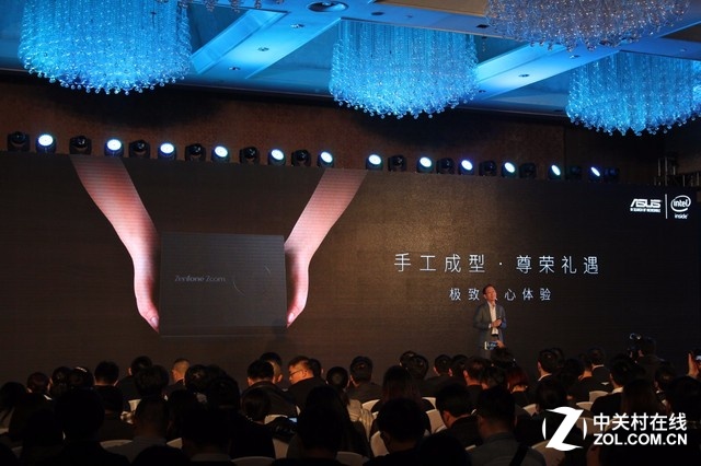 顛覆光變手機(jī) 華碩鷹眼發(fā)布會(huì)全程回顧