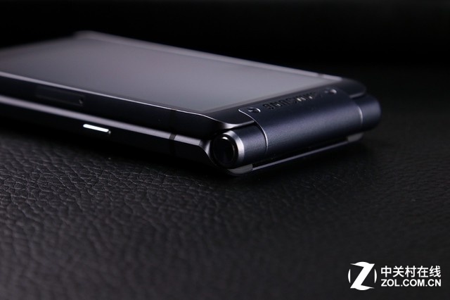 越覽天地 豪氣十足 三星W2016真機(jī)圖賞