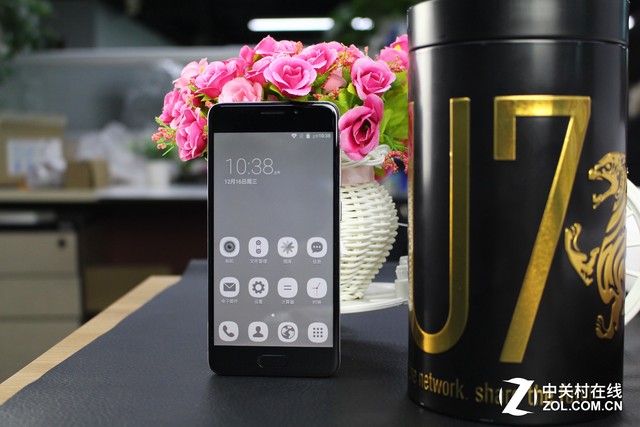 聯發科八核支持指紋 有糖手機U7評測