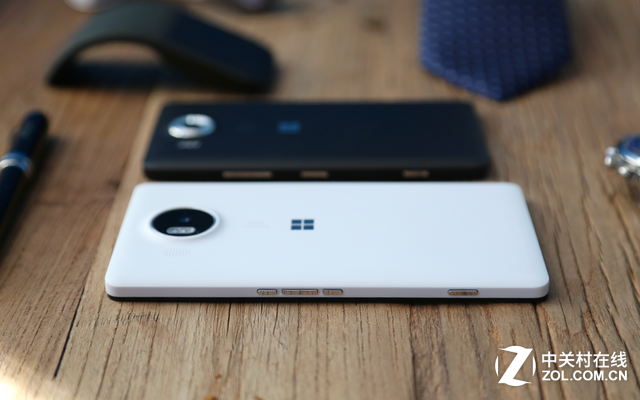 手機電腦"合體" 微軟Lumia950/950XL組圖
