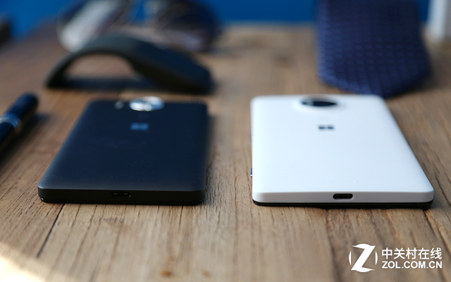 手機電腦"合體" 微軟Lumia950/950XL組圖