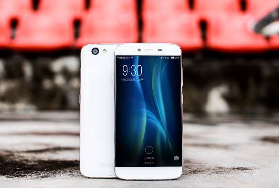 12月18日開跑,"特權手機"開啟流量自由時代