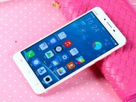 玫瑰金版vivo X6Plus真機圖賞 粉嫩迷人