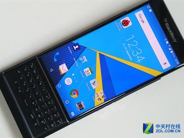 雙曲面屏設(shè)計(jì) 黑莓Priv商家報(bào)價(jià)4764元