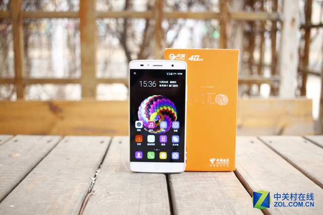 指紋識(shí)別800萬(wàn)像素拍照 TCL樂(lè)玩2C評(píng)測(cè)