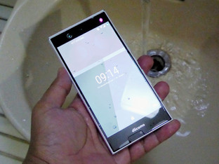 日本手機(jī)那些事:指紋/虹膜哪個更好用?