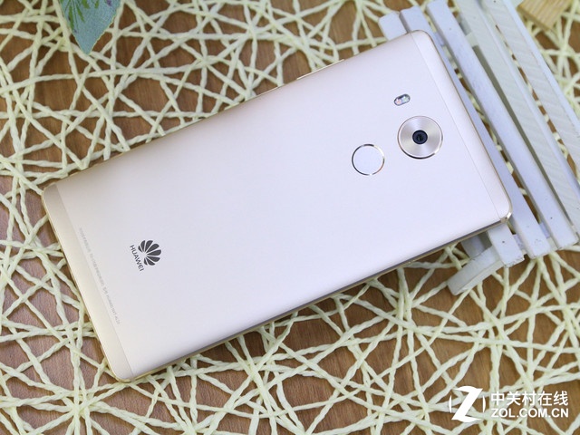 12月驚喜不斷 N款"夠快"熱門新機(jī)搶先看